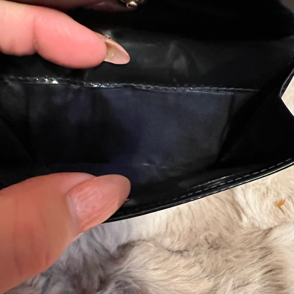 Prada Dark Navy Patent Leather wallet looks almost black - Picture 3 of 12